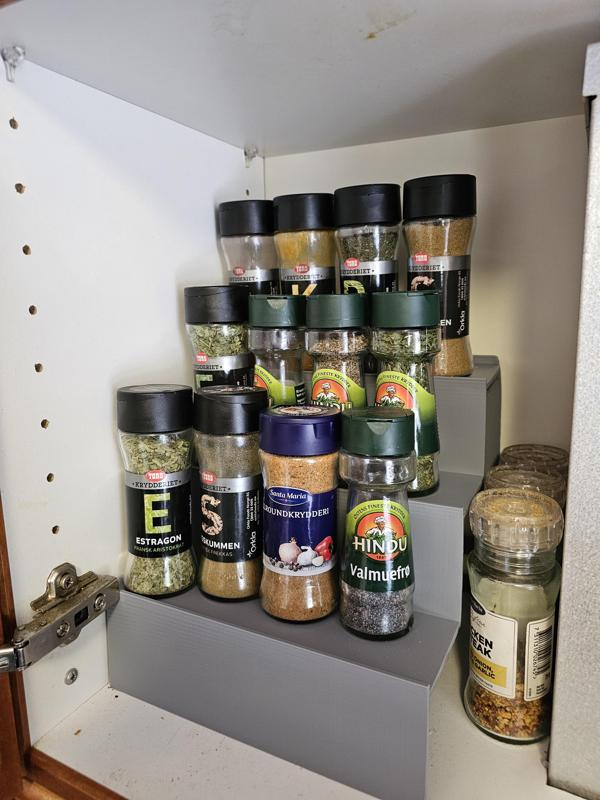 Spice rack