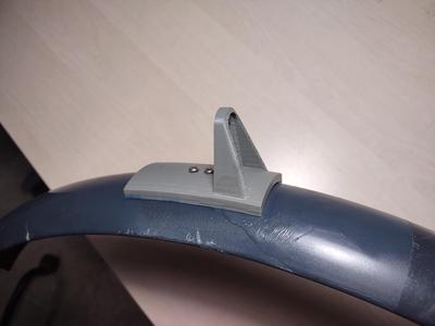 Embarrassing rusty bicycle mud guard repair