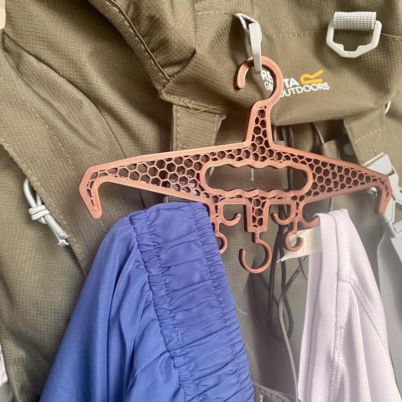 Backpack drying hanger