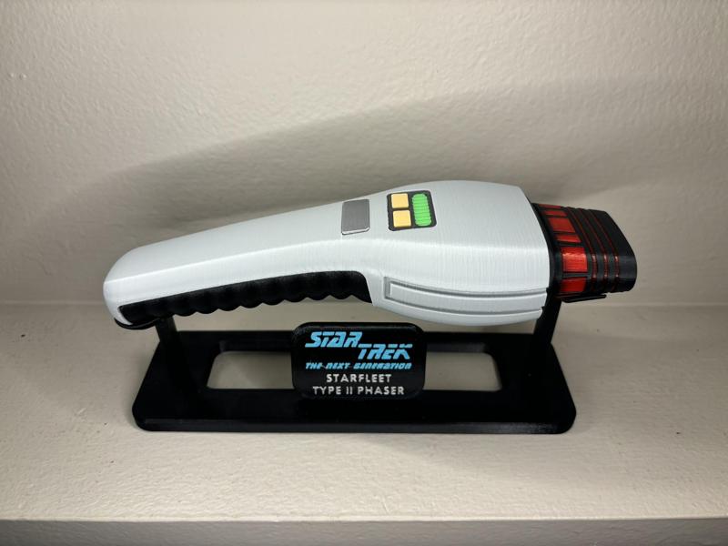 Star Trek: TNG Dustbuster Phaser V2