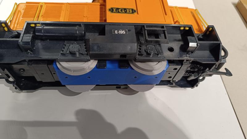 Dummy LGB motor block B