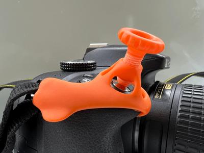 Shutter lock for Nikon D3300