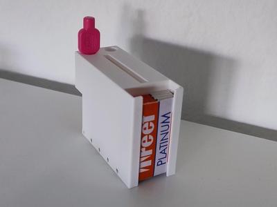 Razoreblade Disposal with interdental brush bracket