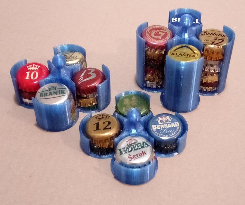 Stackable beer crown caps organizer