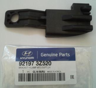 921973Z520 hyundai i40 headlight mounting