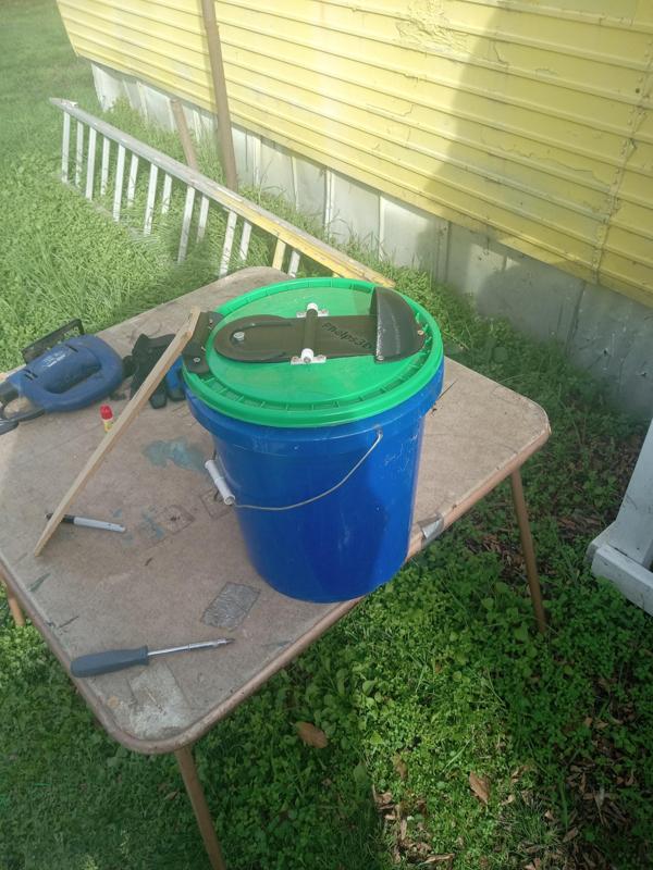Phelps3D 5 gallon bucket Mouse Trap