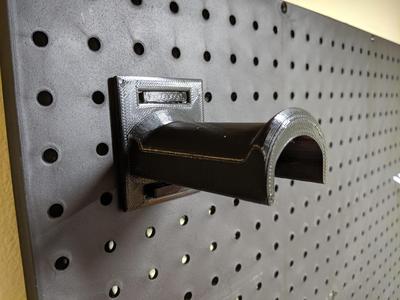 Improved Hook for Pegboard Spool Holder