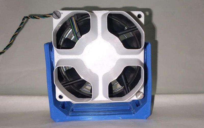 92mm Desk fan inspired by Noctua