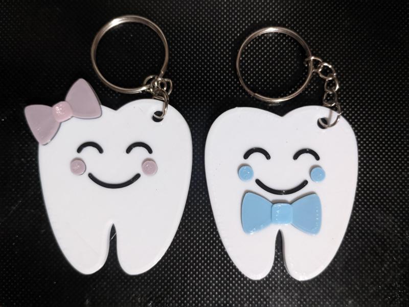 KEYCHAIN / KEYCHAIN / MUELA / MUELITA / DENTE