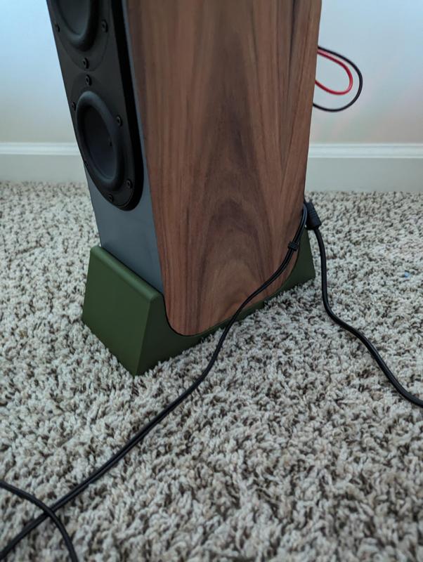 DIY Perks Speaker stand