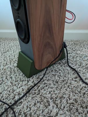 DIY Perks Speaker stand