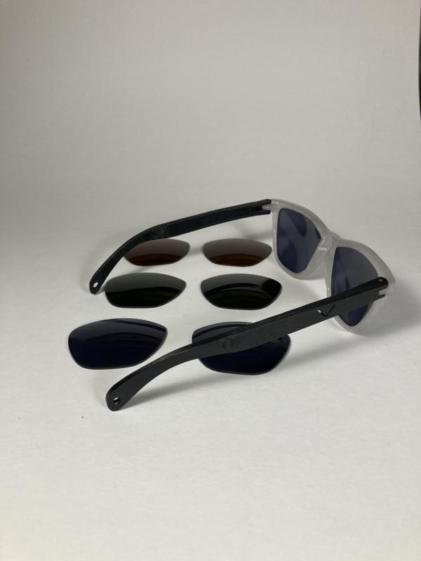 Sunglasses printed with supports