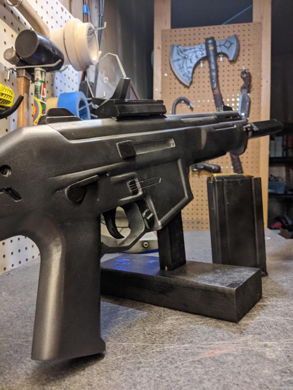 Valorant Phantom w/Detachable Holosight