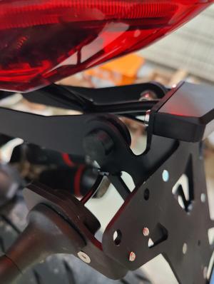 MG Biketec Kennzeichenhalter Schraubenabdeckung 13mm für Schraube & Scheibe