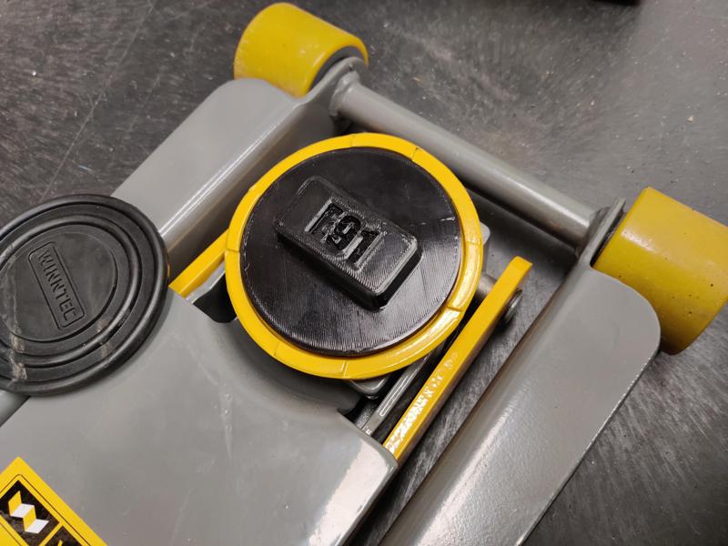 BMW E9x car jack points insert