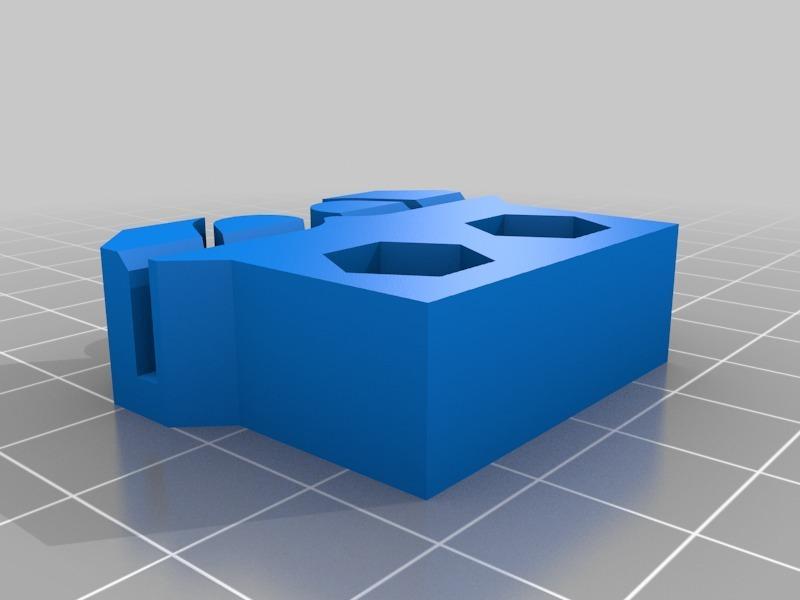 102 - Soporte Sujeta Correa