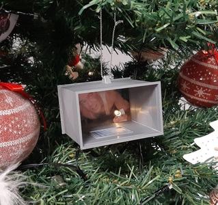 John McClane Air Duct - Christmas Tree Ornament