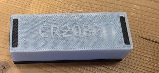 CR2032 Knopfzellenbehälter 6 - 8 - 10 - 12-fach / Button Cell Container CR2032 for 6 - 8 - 10 - 12 cells