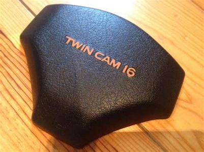 Toyota Twin cam AE86 horn pad clips