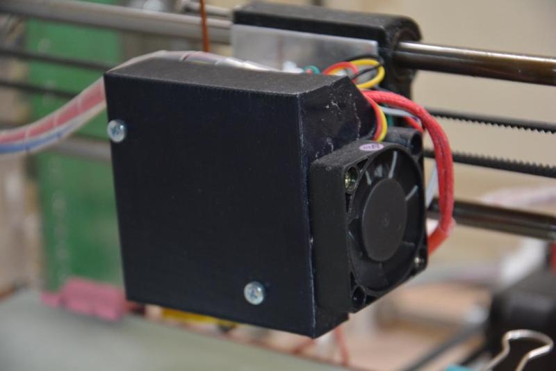 Airbox for direct extruder