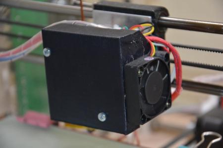Airbox for direct extruder