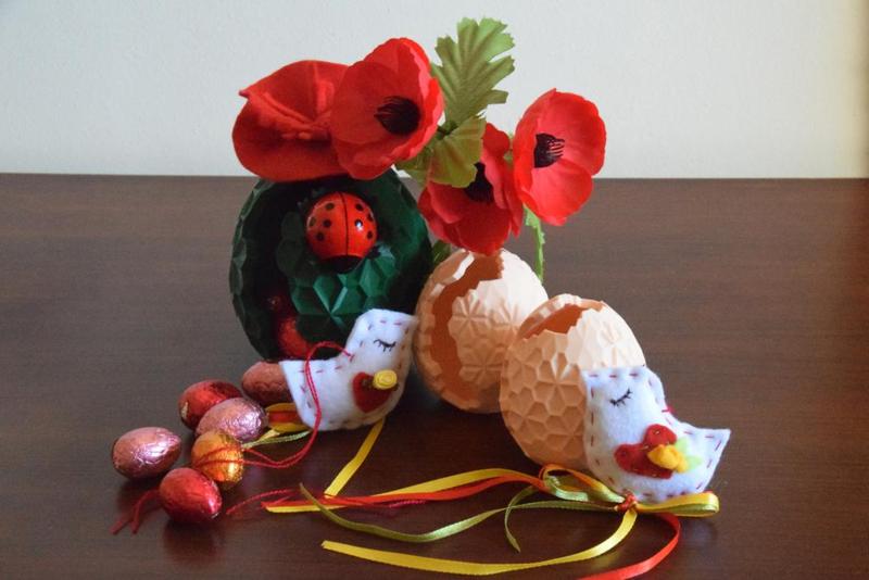 Vernal Egg (Easter Egg - floret pentagonal tiling)