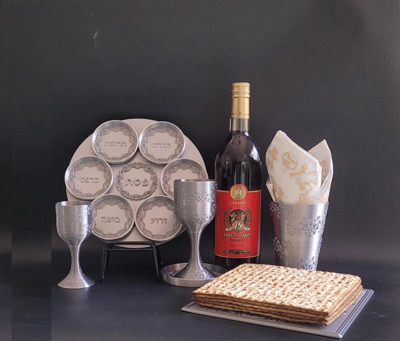Passover (Pesach) set: Plate, Matzah Plate, Kiddush Cups