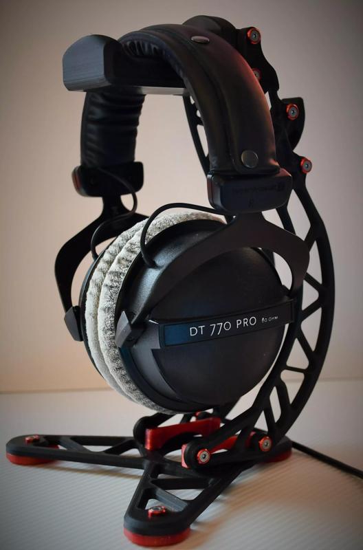 Headphone stand
