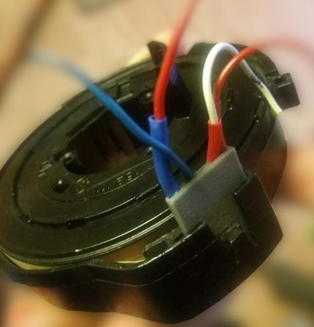 32341162111 BMW steering wheel connector repair housing