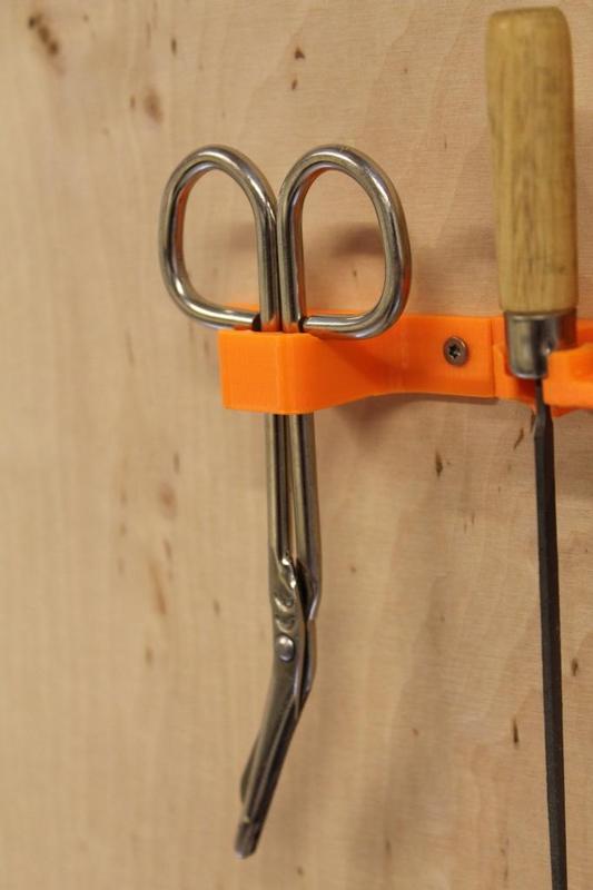  dressing scissors wall mount