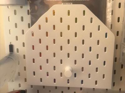 Skadis Document Holder