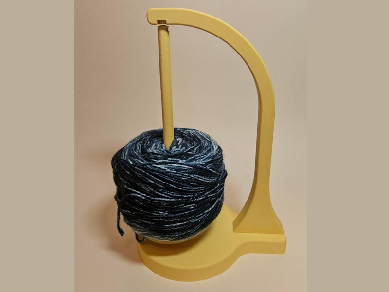Magnetic Yarn Holder