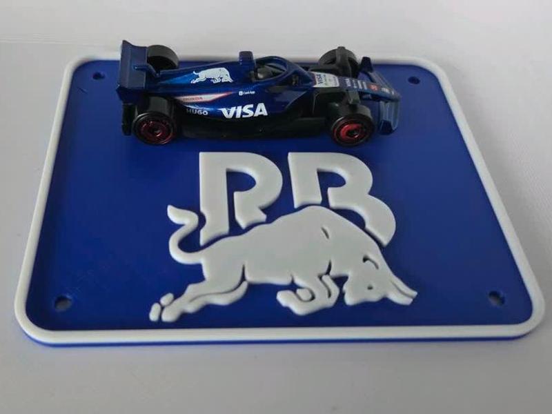 Visa Cash App Racing Bulls F1 Hot Wheels Display