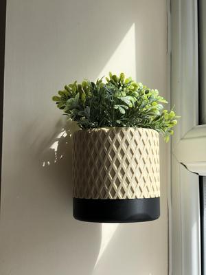 Wall Mount Plant Pot - x Pattern Design 
