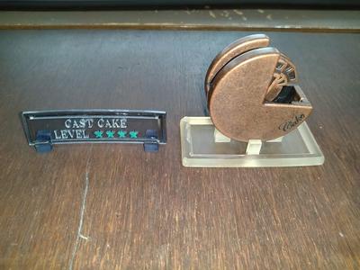 cast puzzle stand -cake-