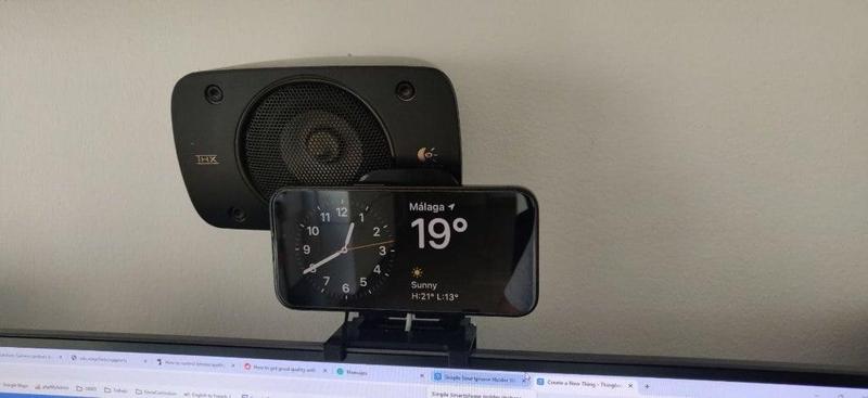 Magsafe webcam mount