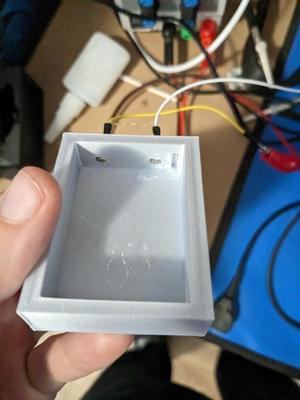 a battery charger custom carcase for EN-EL5 batteries 