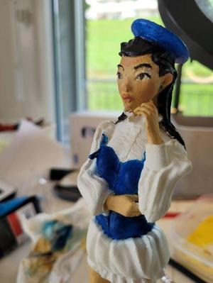 Sculpt of a girl standing