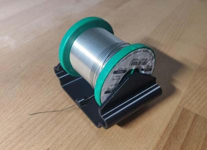 Solder wire dispenser