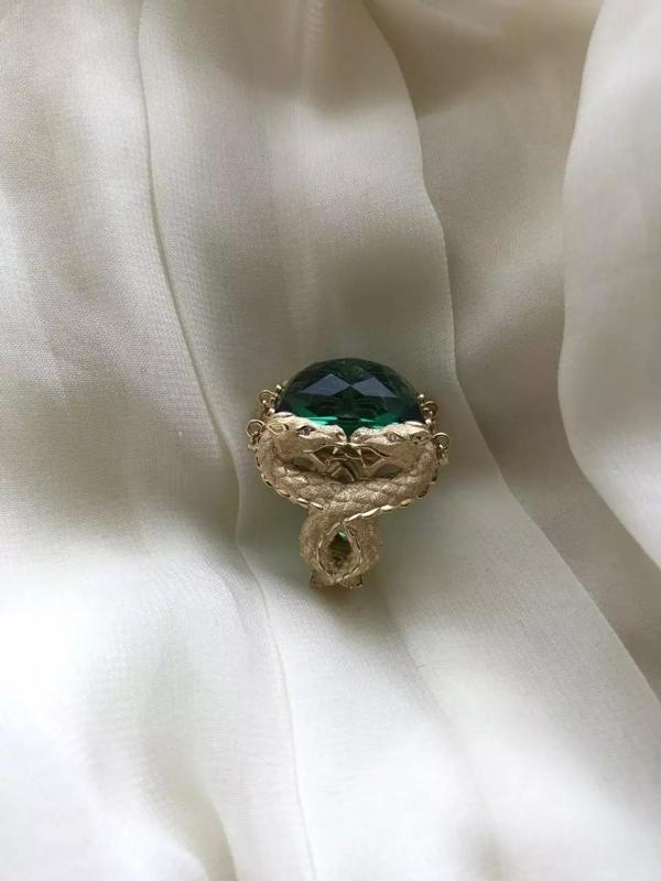 Nankin Ring Carrera y carrera