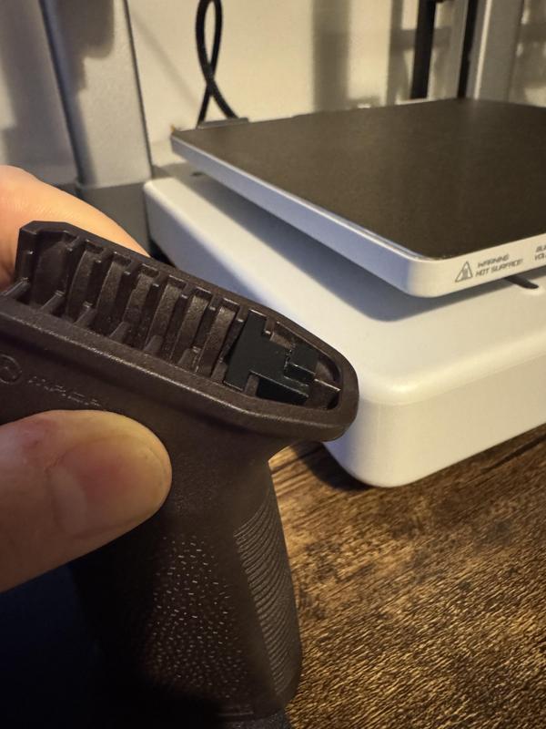 Magpul MOE Grip Stiffener for Tokyo Marui Saiga 12