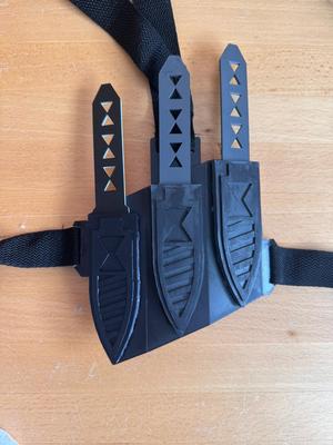 Yelena Belova Throwing Knives Black Widow