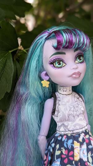 Moon Star Earrings for Monster High