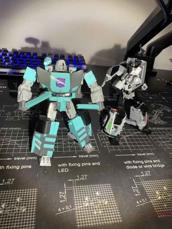 Transformers Shattered Glass SideSwipe And GigaWatt Full kit