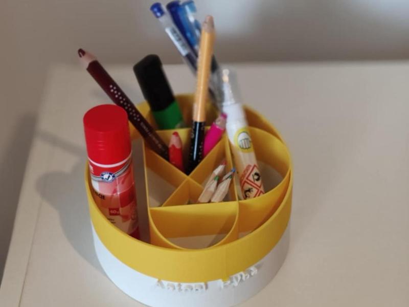 simple desk organizer with name