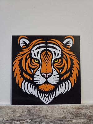 TIGER HEAD