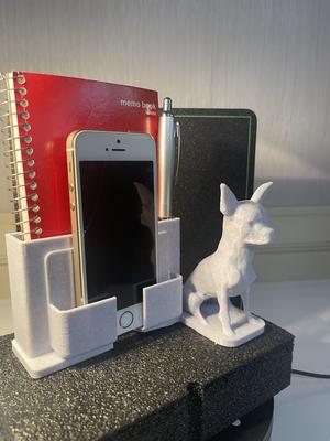 Chihuahua cell holder