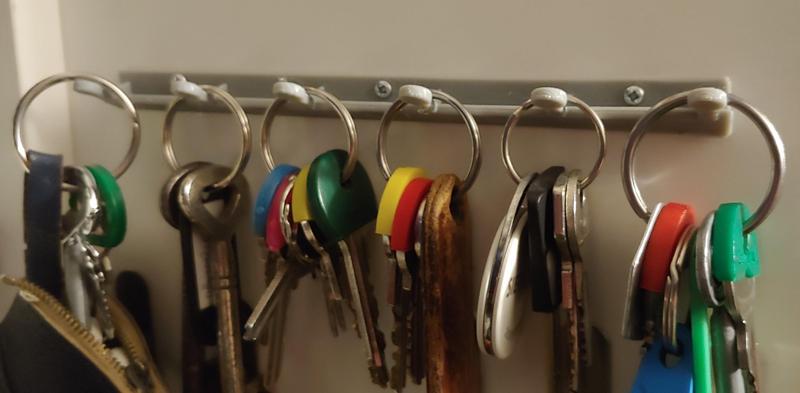 6 Keys Holder