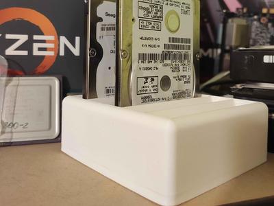 Disk storage tray