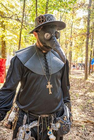 Extended Plague Doctor Mask Beak